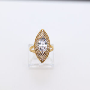 Lanzadera con piedra blanca