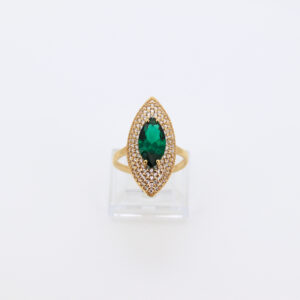 Lanzadera con piedra verde