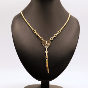 Gargantilla mariposa